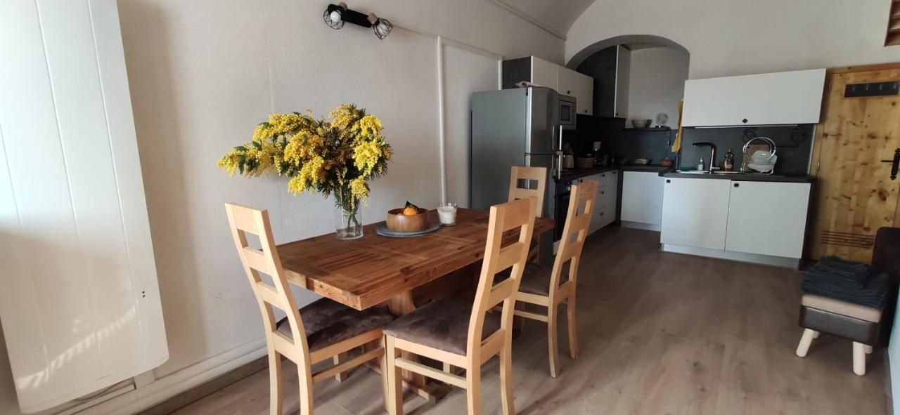 Superbe Appartement 2 Pieces A 2 Pas De La Plage,Dans La Vieille Ville Menton Exterior foto